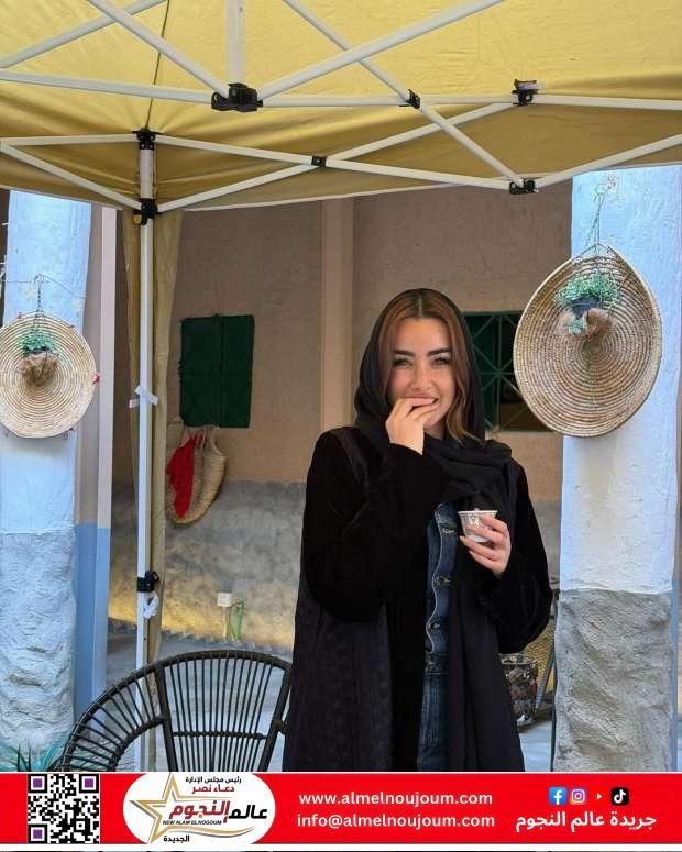 هنا الزاهد بالحجاب خلال أحدث ظهور لها