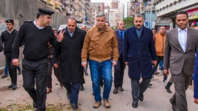 محافظ الإسكندرية يتفقد سوق المعهد الديني .. ويوجه رئيس الحي برفع كفاءة مستوى النظافة بالشوارع