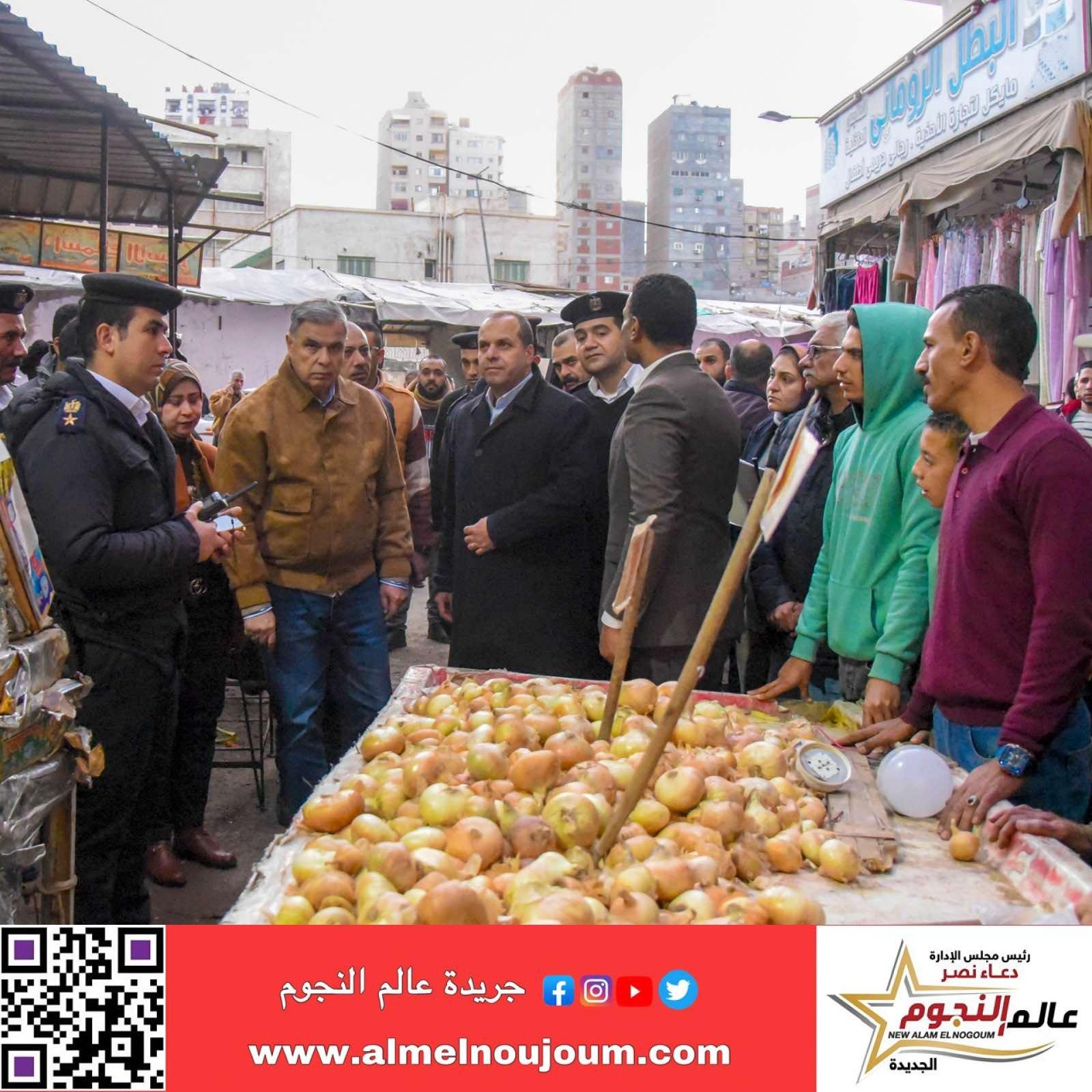 محافظ الإسكندرية يتفقد سوق المعهد الديني .. ويوجه رئيس الحي برفع كفاءة مستوى النظافة بالشوارع