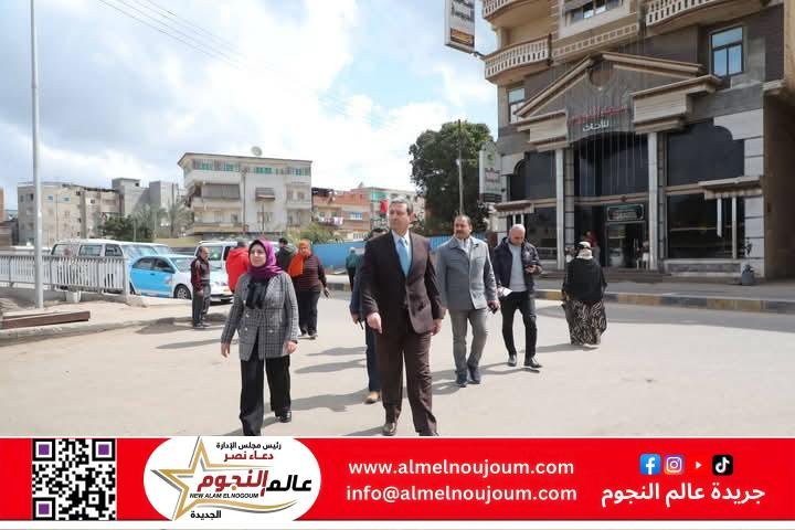محافظ دمياط يشدد على تحقيق الانضباط بموقف عزب النهضة ووضع الملصقات على سيارات الأجرة