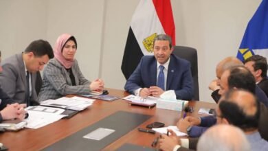 محافظ دمياط يرأس اجتماعًا لمناقشة آليات تطبيق أداة الإدارة الذكية للمخلفات