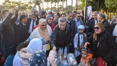 محافظة الإسكندرية يشارك العاملين بالجهات التنفيذية والخدمية بالمحافظة في مائدة إفطار جماعي