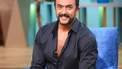 أحمد العوضي يفاجيء كارولين عزمي بموقف غير متوقع على الهواء