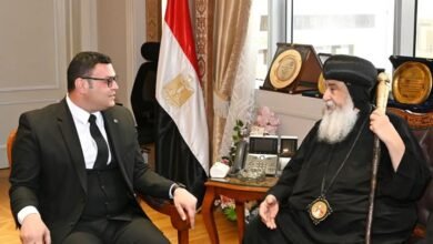وزير الإسكان يستقبل ممثلي دير"الأنبا بولا" بالبحر الأحمر 
