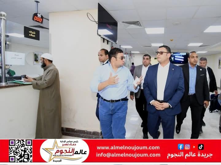 وزير الإسكان يقوم بزيارة مفاجئة لمتابعة سير العمل بجهاز مدينة العبور 2 وزير الإسكان يقوم بزيارة مفاجئة لمتابعة سير العمل بجهاز مدينة العبور