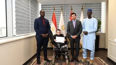 وزير الشباب والرياضة ومنظمة "الكنفجيس" يسلمان منحًا تمويلية للشباب أصحاب المشروعات الصغيرة