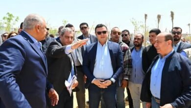 وزير الإسكان يقوم بجولة موسعة بمشروع "حدائق تلال الفسطاط" بمحافظة القاهرة سيرًا على الأقدام