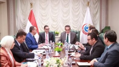 وزير الصحة يبحث مع وزير الاستثمار وضع آليات وحلول لتخفيف الأعباء المالية وتشجيع الاستثمار