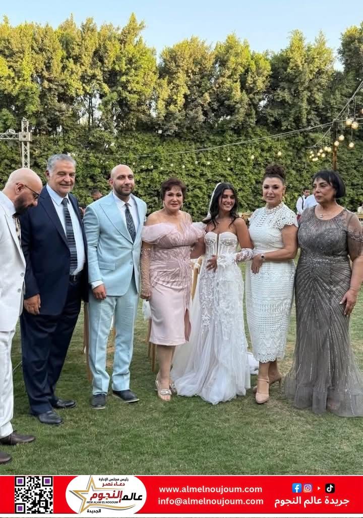 في أجواء من الفرح والبهجة.. الشاعر بهاء الدين محمد يحتفل بزفاف نجله بحضور لبلبة وأنوشكا