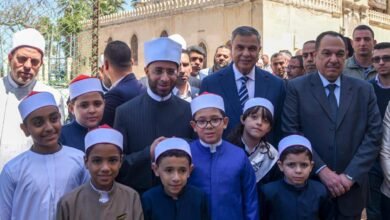 وزير الأوقاف ومحافظ الإسكندرية يشهدون صلاة الجمعة ويتفقدون تطوير ساحة مسجد أبي العباس المرسي 