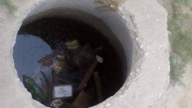 مأساة في العاشر من رمضان.. مصرع 3 أشقاء من سوهاج داخل خزان صرف صحي