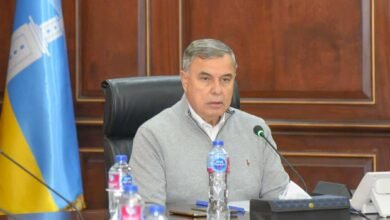 محافظ الإسكندرية يوجه بتكثيف الرقابة على الأسواق والمخابز ومحطات الوقود