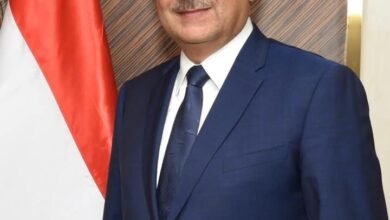 وزير قطاع الأعمال العام يهنئ العاملين بالمصانع والشركات التابعة للوزارة بمناسبة عيد العمال