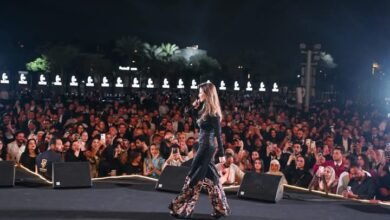نانسي عجرم تخطف الأنظار بجمبسوت لامع في حفل مبهر بالمتحف المصري الكبير