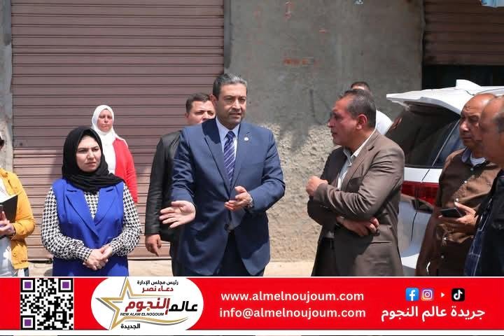 محافظ دمياط يزور قرية الوسطاني ويشهد توزيع المساعدات على المواطنين المتضررين من الأمطار 2 محافظ دمياط يزور قرية الوسطاني ويشهد توزيع المساعدات على المواطنين المتضررين من الأمطار