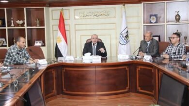 محافظ بني سويف يعقد اجتماعا لمناقشة وتنفيذ خطة متكاملة لضبط الأسواق واستقرار أسعار السلع الأساسية 