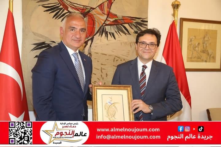وزير الثقافة المصري يستقبل نظيره التركي لبحث أطر التعاون الثقافي بين البلدين 3 وزير الثقافة المصري يستقبل نظيره التركي لبحث أطر التعاون الثقافي بين البلدين
