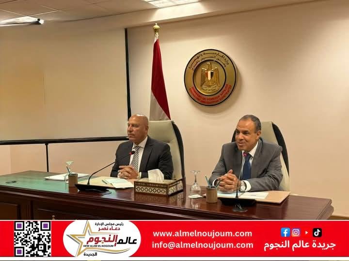وزير الخارجية والهجرة يستقبل نائب رئيس مجلس الوزراء للتنمية الصناعية وزير الصناعة والنقل
