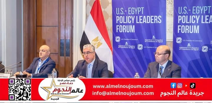 رئيس اقتصادية قناة السويس يشارك بمائدة مستديرة بعنوان "المنطقة الاقتصادية كوجهة لجذب الاستثمار"