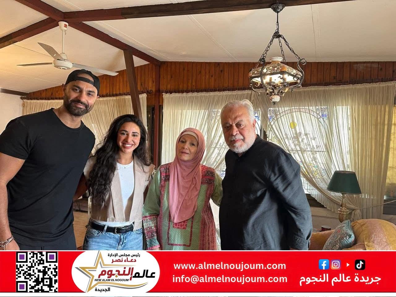 آية سماحة تزور مشيرة إسماعيل بمنزلها وتعتذر لها بحضور أشرف زكي وكريم فهمي 2 آية سماحة تزور مشيرة إسماعيل بمنزلها وتعتذر لها بحضور أشرف زكي وكريم فهمي