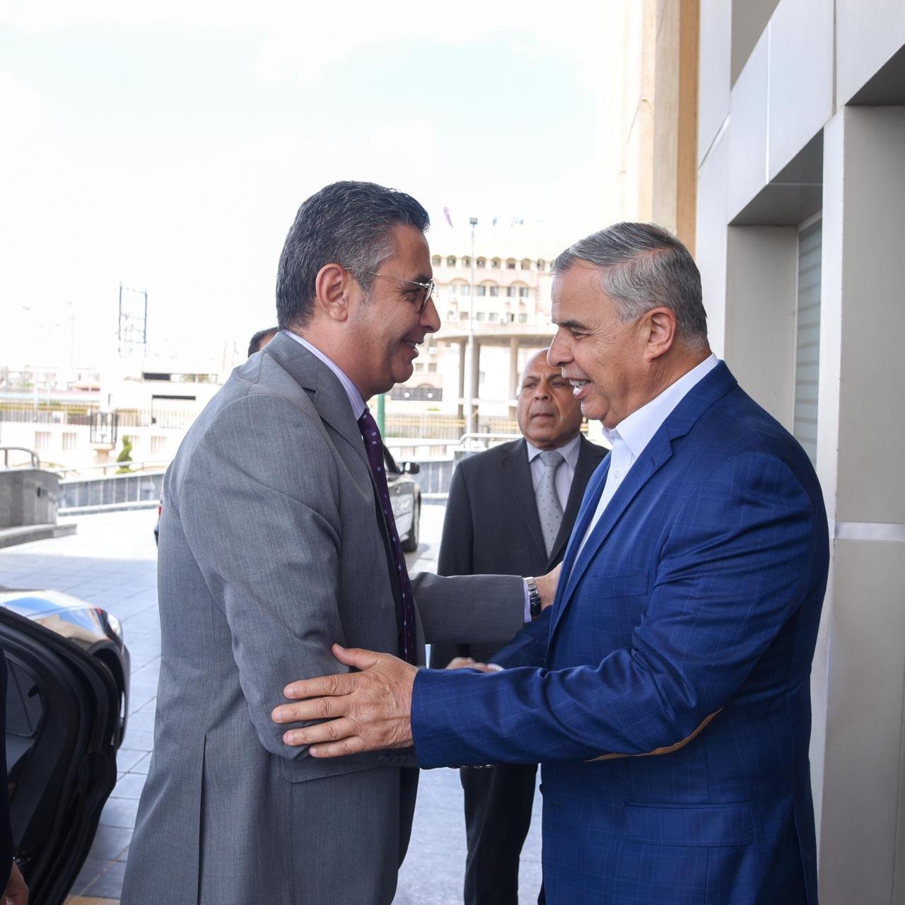 محافظ الإسكندرية يستقبل وزير التموين والمدير التنفيذي لجهاز “مستقبل مصر” بديوان عام المحافظة
