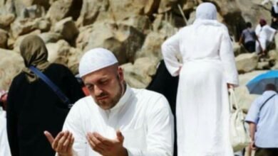 صيام يوم عرفة: عبادة بيومٍ واحد تغفر ذنوب عامين