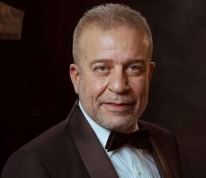 في عيد ميلاده.. شريف منير 66 عامًا من الإبداع والتنوع الفني