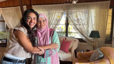 آية سماحة تزور مشيرة إسماعيل وتقدم اعتذارها: “المحبة والاحترام أساس علاقتنا”