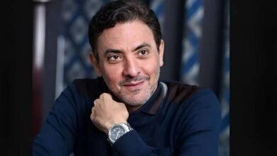 فتحي عبد الوهاب يكشف عن شخصيته الحقيقية: “أحترم المرأة ولا أرفع صوتي في المنزل”