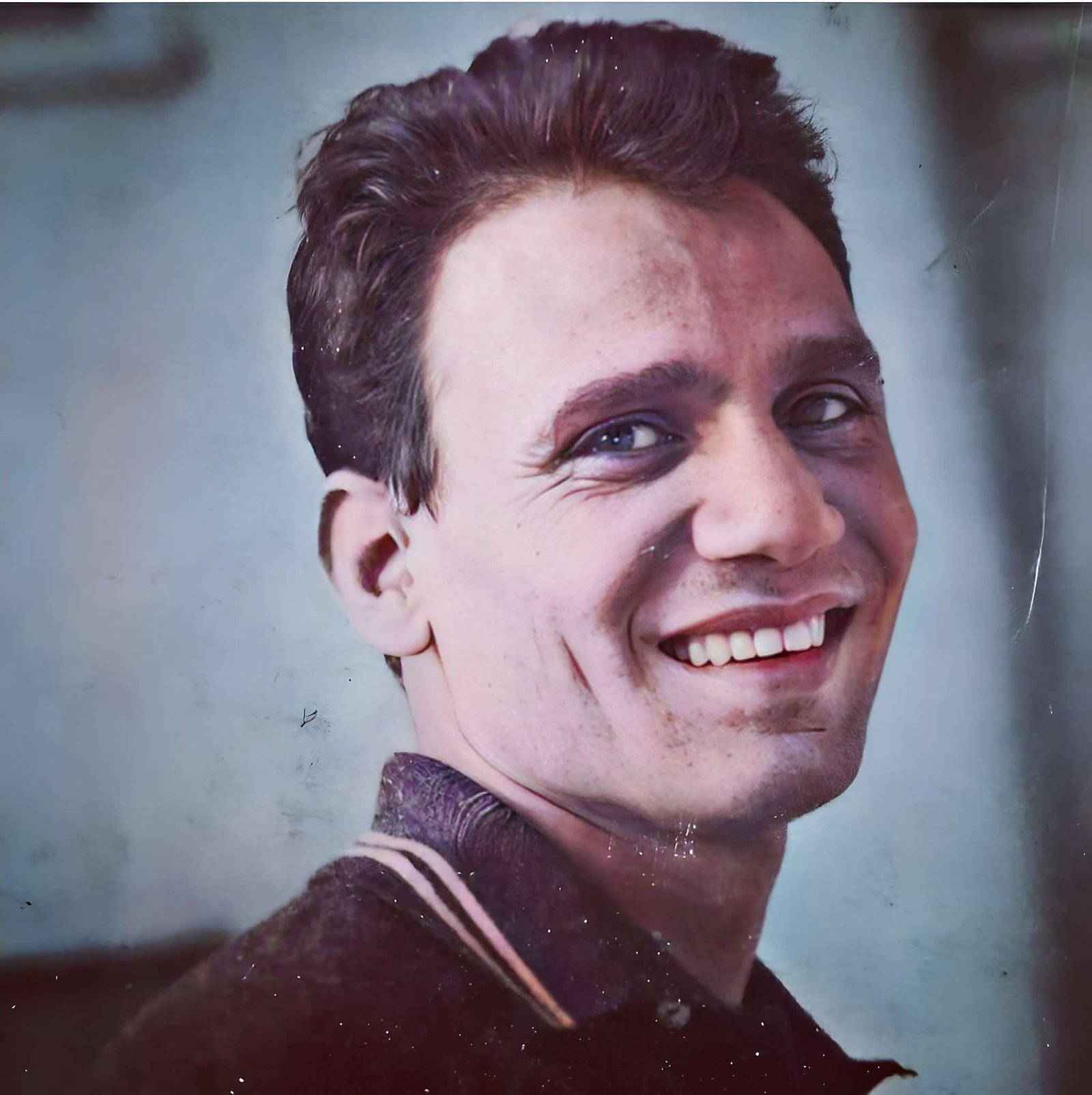 من أعماق القلب.. عبدالحليم حافظ يروي رحلته مع الحب والألم في مذكراته الشخصية