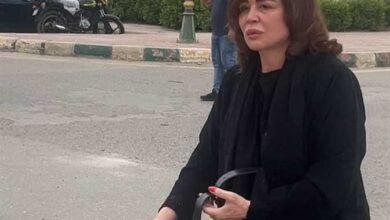 فنانون يشاركون كارول سماحة في وداع زوجها الراحل وليد مصطفى خلال صلاة الجنازة