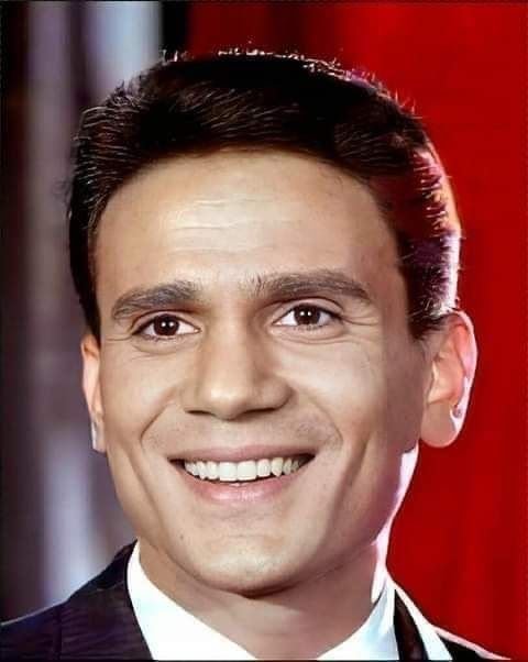 من أعماق القلب.. عبدالحليم حافظ يروي رحلته مع الحب والألم في مذكراته الشخصية