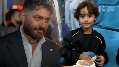 تامر حسني يطمئن جمهوره على صحة ابنه بعد خروجه من العناية المركزة