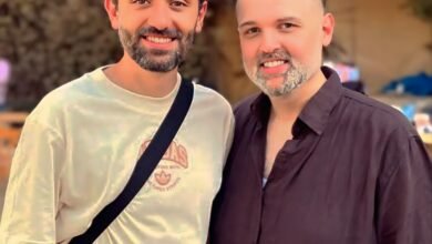 "محمد محمود عبد العزيز يحتفل بكريم: أخويا وضهري وابني البكري"