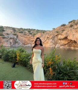 أسماء جلال تظهر بإطلالة جديدة من حفل زفاف أمينة خليل باليونان