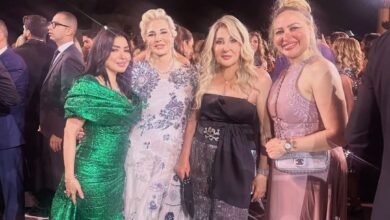 نادية الجندي تتألق في حفل زفاف نجل صادق السويدي.. وتهنئ العروسين يوسف وتيا