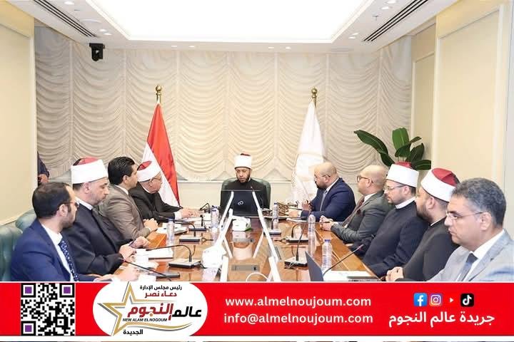 وزير الأوقاف يجتمع بمديري المديريات الإقليمية لمتابعة سير العمل 2 وزير الأوقاف يجتمع بمديري المديريات الإقليمية لمتابعة سير العمل