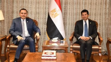 وزير الشباب والرياضة يستقبل السفير القطري بالقاهرة