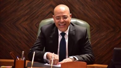 وزير العمل يعلن إجازة عيد الأضحى للقطاع الخاص من 5 إلى 9 يونيو بأجر كامل