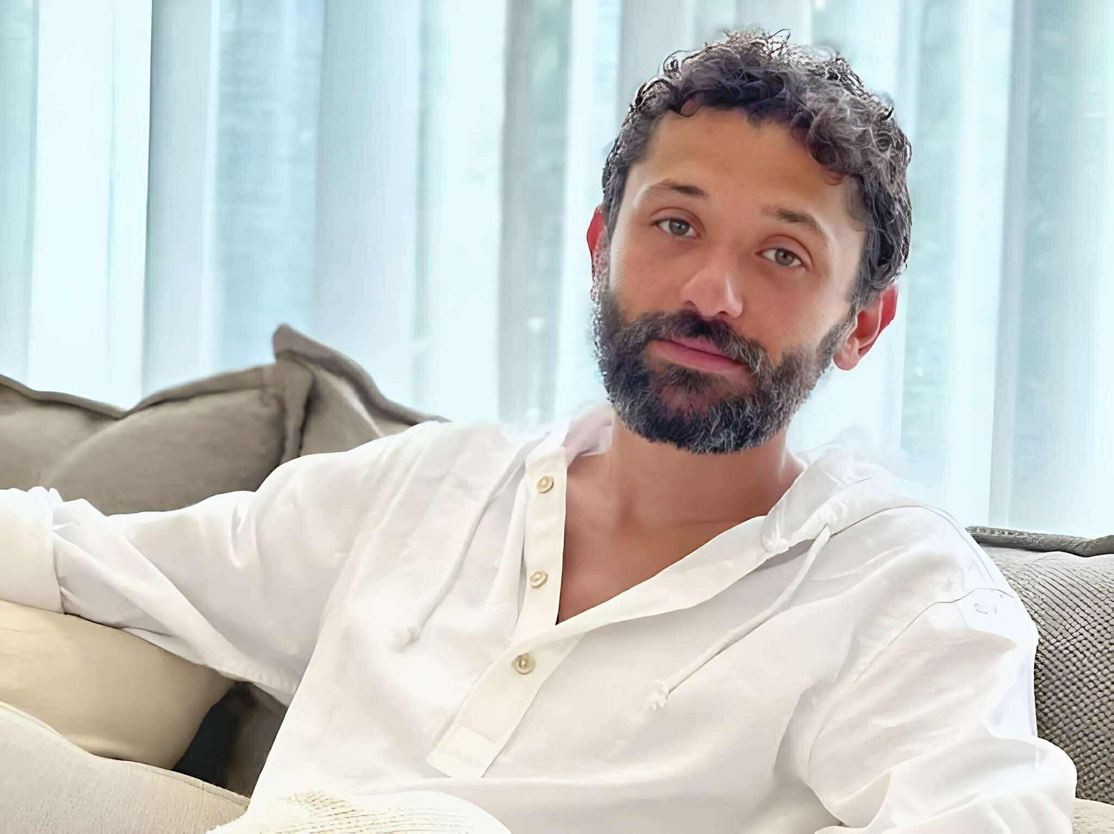 في عيد ميلاده الـ40.. كريم محمود عبد العزيز نجم الكوميديا الصاعد يسير على خطى والده بإبداع خاص