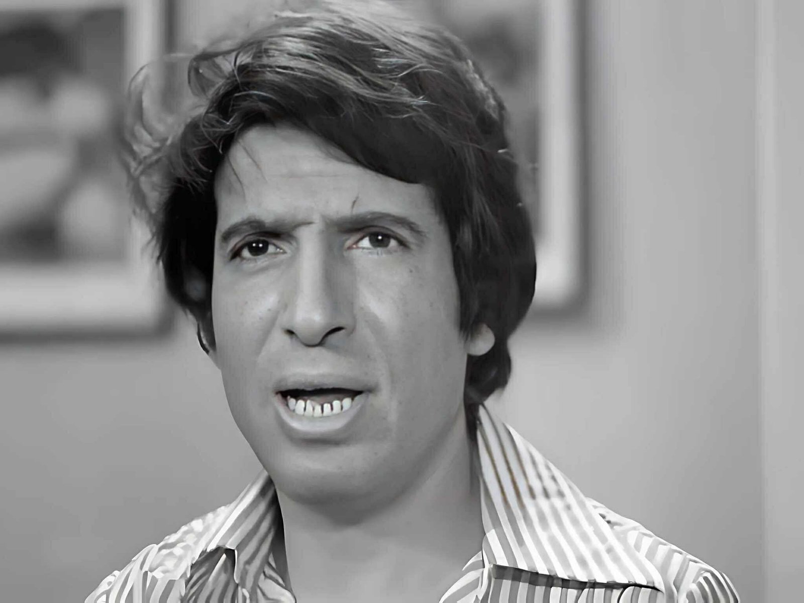 في ذكرى ميلاده.. "محمد عوض" أيقونة الكوميديا الذي بدأ من مسرح الجامعة وصنع نجومية لا تُنسى