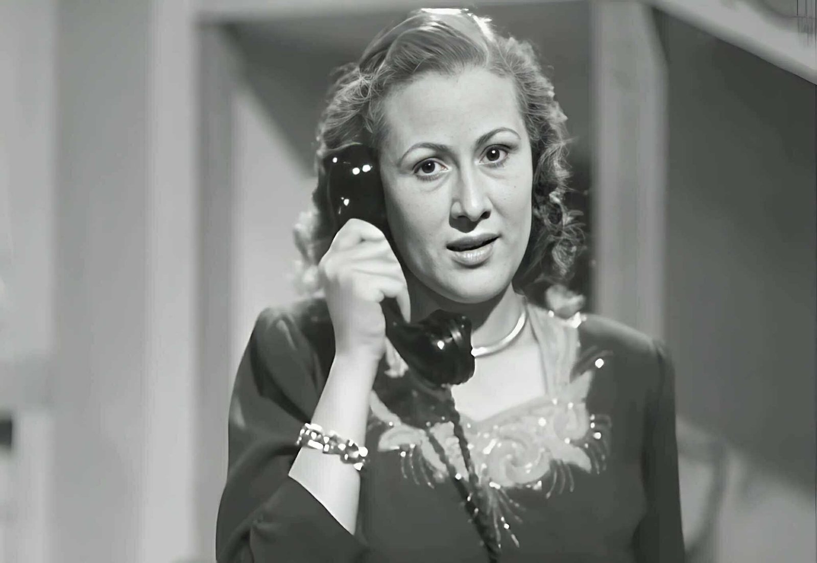 في ذكرى ميلاد عزيزة حلمي.. “أم السينما المصرية” التي لم تفارق الشاشة حتى النهاية