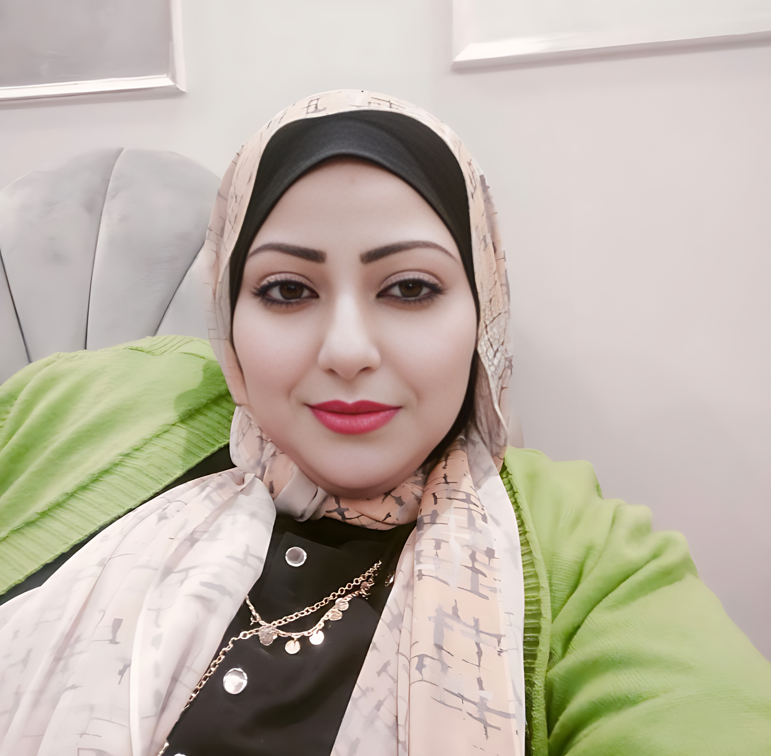 أسرة جريدة عالم النجوم تهنئ الصحفية "نهى مرسي" بـ عيد ميلادها