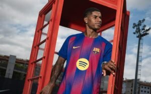 برشلونة يضم الإنجليزي "ماركوس راشفورد" مهاجم مانشستر يونايتد 2 برشلونة يضم الإنجليزي "ماركوس راشفورد" مهاجم مانشستر يونايتد