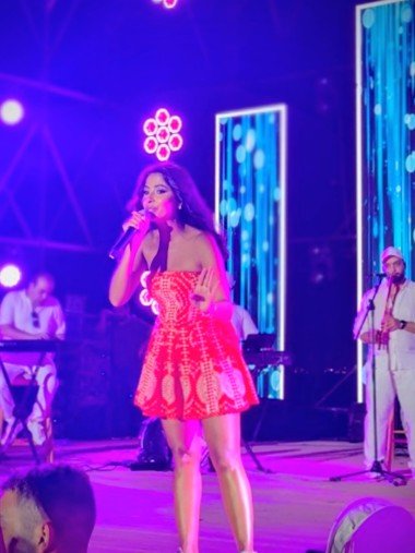 روبي تشعل حماس الجمهور في حفلها بمهرجان العلمين مساء الجمعة 3 روبي تشعل حماس الجمهور في حفلها بمهرجان العلمين مساء الجمعة