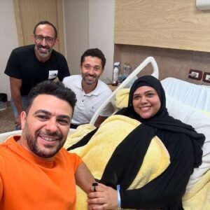 كريم الحسيني يشكر كريم محمود عبد العزيز على زيارته بعد عملية زوجته: "صاحب ابن أصول" 3 كريم الحسيني يشكر كريم محمود عبد العزيز على زيارته بعد عملية زوجته: "صاحب ابن أصول"