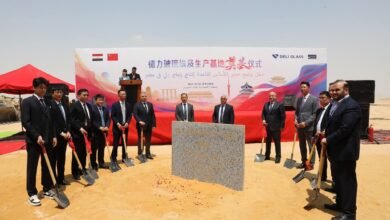 رئيس اقتصادية قناة السويس يشهد وضع حجر أساس مشروع "ديلي إيجيبت" للمنتجات الزجاجية المنزلية 