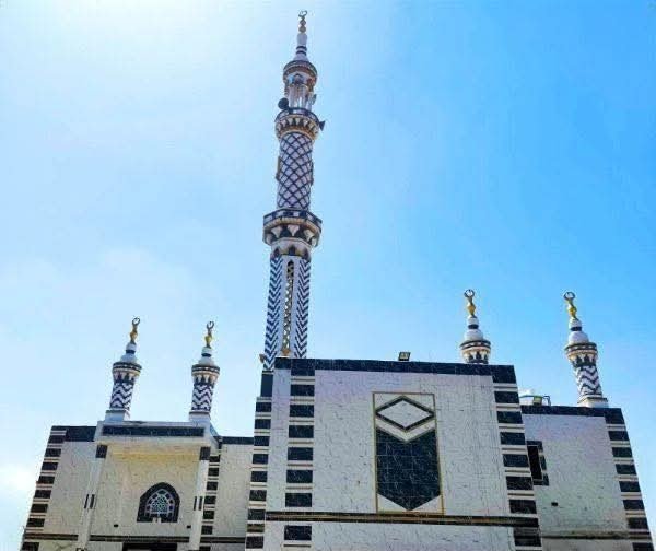 الأوقاف تفتتح (٨) مساجد غدًا الجمعة ضمن خطتها لإعمار بيوت الله عز وجل