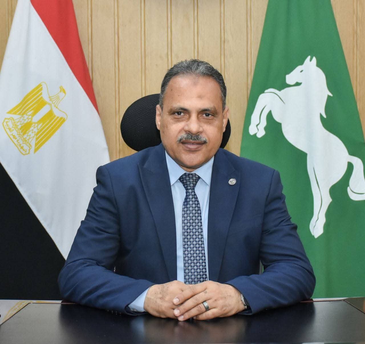 محافظ الشرقية يُهنئ أوائل شهادات الدبلومات الفنية على مستوى الجمهورية للعام الدراسي ٢٠٢٤ / ٢٠٢٥م من أبناء المحافظة