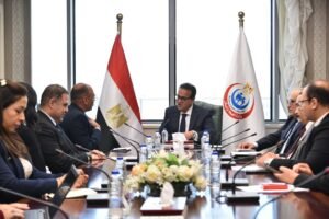 وزير الصحة يبحث مع وفد شركة «جونسون آند جونسون» سبل تعزيز التعاون في القطاع الصحي 2 وزير الصحة يبحث مع وفد شركة «جونسون آند جونسون» سبل تعزيز التعاون في القطاع الصحي